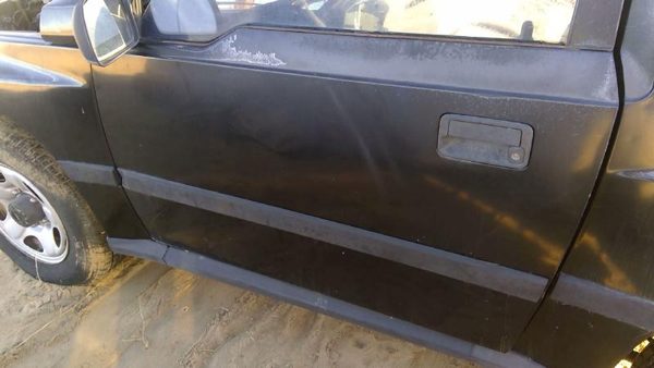 1996 Geo Tracker Front Door LH Black — photo 6