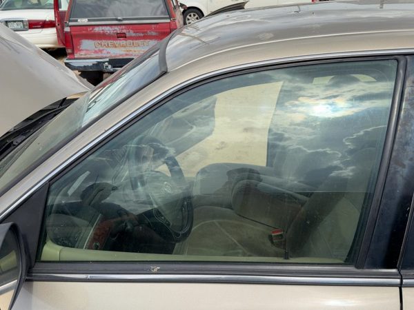 1992-2002 Mercury Grand Marquis Driver Left Front Side Window Door Glass Oem — photo 4