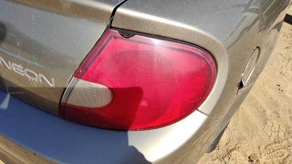 2000-2002 Dodge Neon Passenger Right Tail Light Brake Lamp Oem Rear 05288526Ak — photo 1
