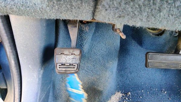 88-93 Olds Cutlass Cierra Parking Brake Pedal Assembly Complete Emergency Unit — photo 3