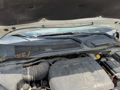 2012 Chrysler Town & Country Windshield Wiper Cowl Vent Trim Panel Oem Cover