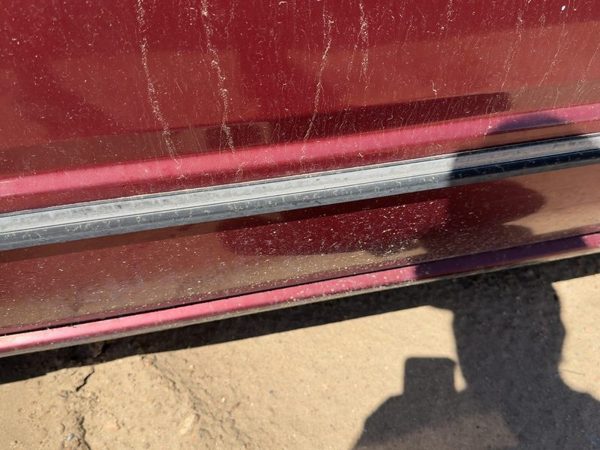 1987 Nissan Maxima Passenger Right Front Moulding From Door Oem 4Dr Sedan 4 Door — photo 5