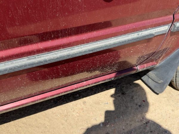 1987 Nissan Maxima Passenger Right Front Moulding From Door Oem 4Dr Sedan 4 Door — photo 6