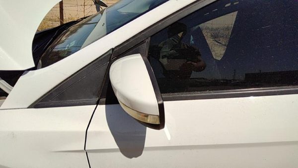 12-14 Focus Ford Focus Driver Left Power Side Mirror Door Mounted Oem White Yz — photo 4