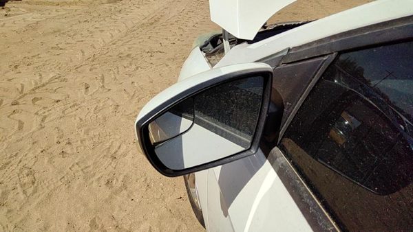 12-14 Focus Ford Focus Driver Left Power Side Mirror Door Mounted Oem White Yz — photo 6