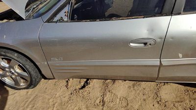 2004 Pontiac Bonneville Front Door LH Silver 67U