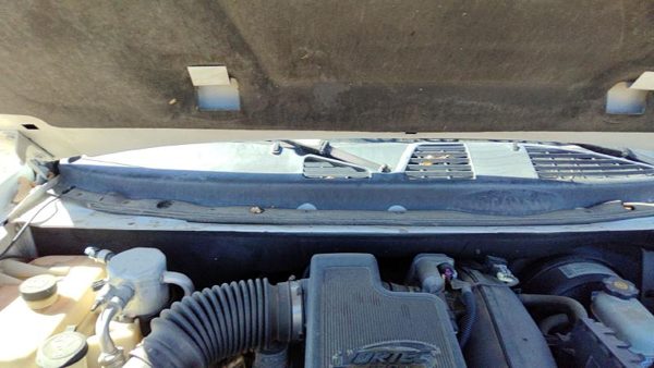 2002-2009 Gmc Envoy Windshield Wiper Cowl Vent Trim Panel Oem Cover — photo 3