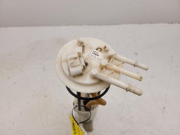 1999 Fuel Pump Assembly Fits 99-00 Chevrolet 2500 Pickup 5.7L Vortec Silverado — photo 2