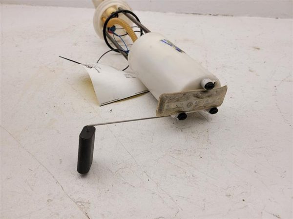 1999 Fuel Pump Assembly Fits 99-00 Chevrolet 2500 Pickup 5.7L Vortec Silverado — photo 4