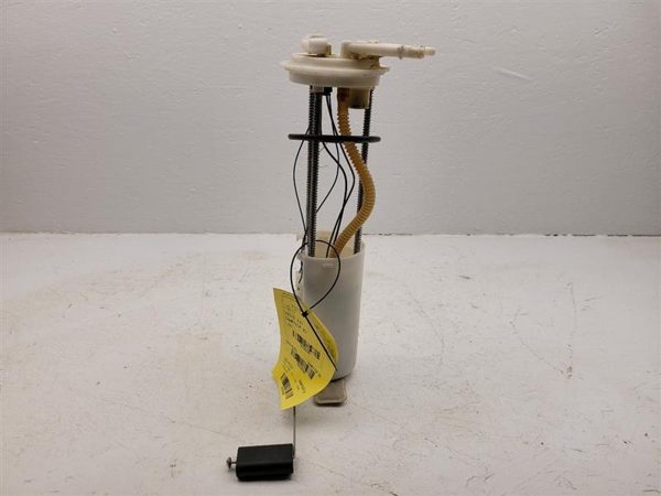 1999 Fuel Pump Assembly Fits 99-00 Chevrolet 2500 Pickup 5.7L Vortec Silverado — photo 1