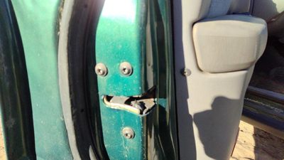 1999-2007 Ford Taurus Driver Left Front Door Latch With Rods/Cables Oem