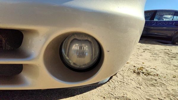 2004 Pontiac Grand Am Fog/mark/park/turn Light/lamp LH 22613882 — photo 2