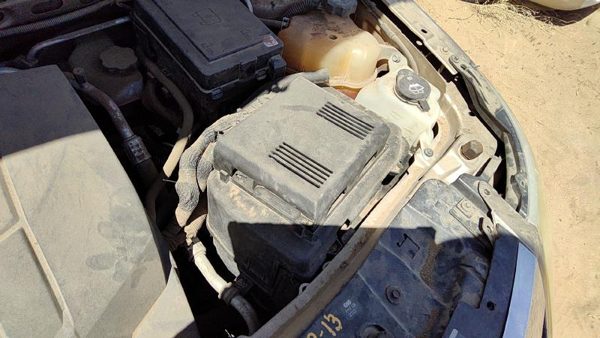 07-08 Grand Vitara Xl-7 Complete Battery Box Mount Tray With Hold Down Oem 3.6L — photo 4