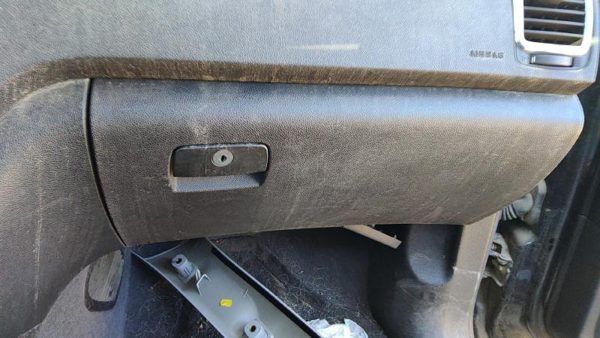 2009 Gmc Acadia Glove Box Assembly Complete Door With Latch Oem Black — photo 1