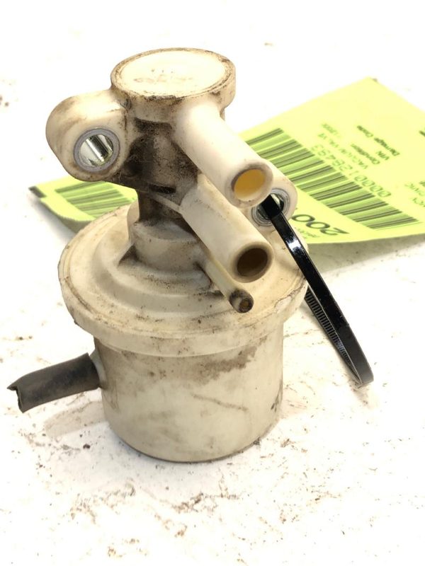 1986 Honda Civic Vacuum Valve Oem Plastic Assembly 084300-0520 — photo 1