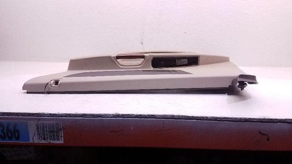 2004 Cadillac Srx Driver Left Front Inside Door Trim Panel Oem Tan — photo 5