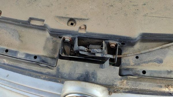 1999-2002 Vw Cabrio Convertible Hood Latch Assembly With Bracket Oem 1E0805591 — photo 3