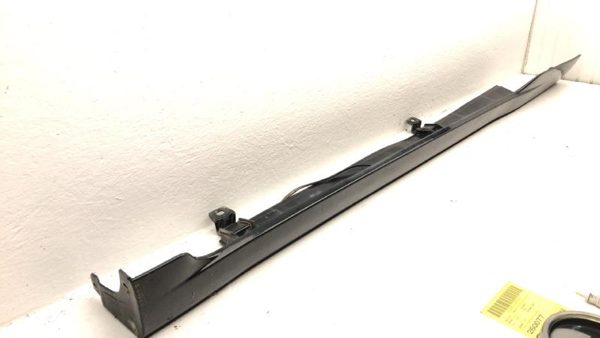 2004-2005 Civic Hatchback Si Driver Left Lower Rocker Moulding Oem Side Skirt — photo 6