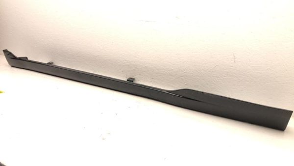 2004-2005 Civic Hatchback Si Driver Left Lower Rocker Moulding Oem Side Skirt — photo 5