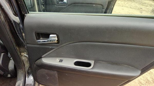 10-11 Fusion Passenger Right Rear Door Trim Panel With Switches Back Black Dw — photo 4