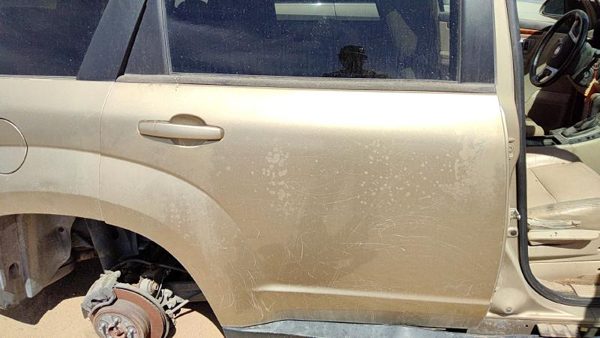 2007 Suzuki Grand Rear Door RH Gold — photo 3