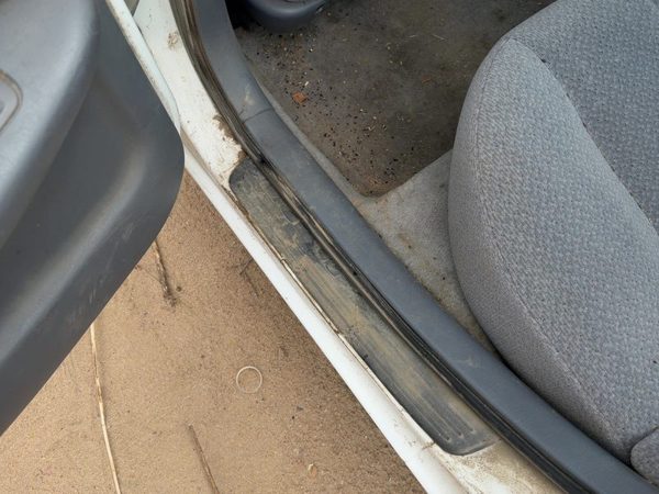97-01 Toyota Camry Driver Left Rear Lower Sill Plate Step Trim Panel Oem Gray — photo 1