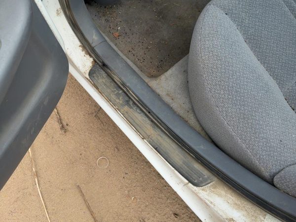 97-01 Toyota Camry Driver Left Rear Lower Sill Plate Step Trim Panel Oem Gray — photo 2