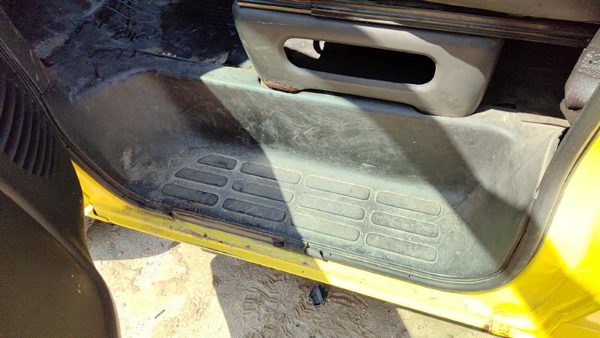 1996-2002 Express Van 2500 Driver Left Lower Kick Trim Panel Oem Sill Step — photo 3