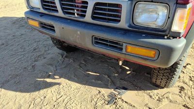 1995-1997 Nissan Hardbody Front Bumper With Brackets Assembly Oem 4X4 620123B800