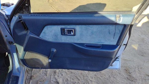 1989 Honda Civic Passenger Right Front Door Trim Panel Manual Windows Blue Sedan — photo 1
