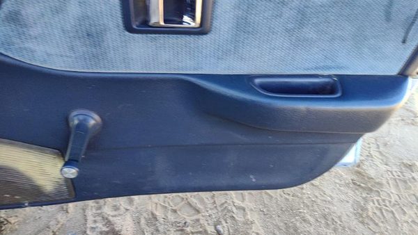 1989 Honda Civic Passenger Right Front Door Trim Panel Manual Windows Blue Sedan — photo 7