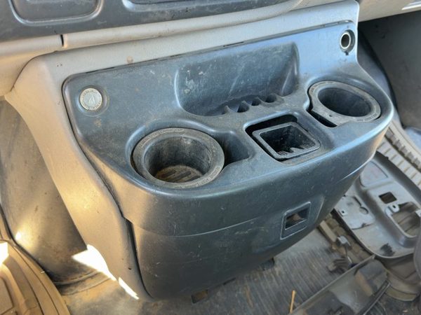 2000 Chevy Express 2500 Center Console Dog House Oem Assembly Grey 92G 15002444 — photo 1