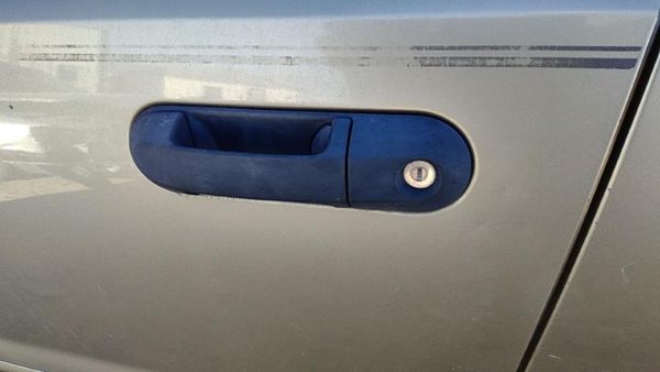 2003 Ford Explorer Outside Door Handle LH — photo 1