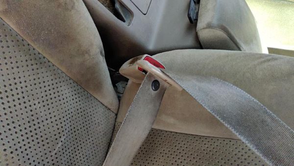 2005-2006 Nissan Altima Driver Left Front Seat Belt Buckle Receiver Oem Blond C — photo 3