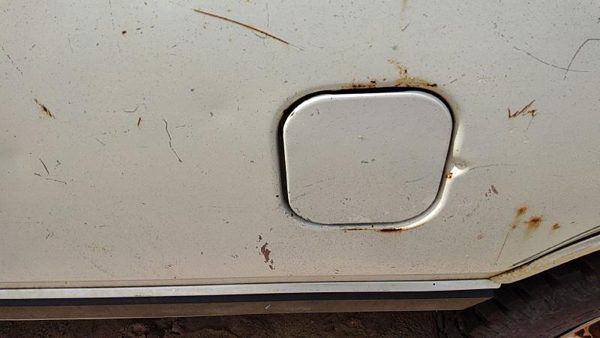 81-93 Dodge Ram W250 Fuel Tank Door With Hinge Gas Lid Oem Filler White — photo 3