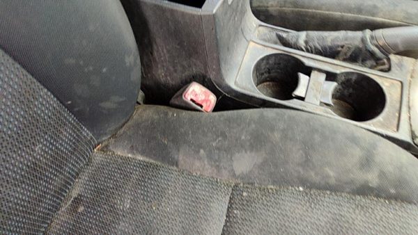 09-13 Toyota Corolla Passenger Right Front Seat Belt Buckle Receiver Charcoal 17 — photo 1