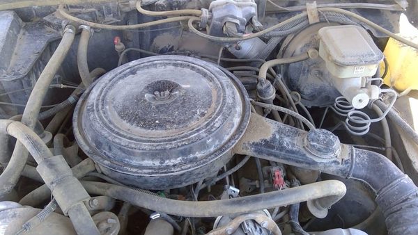 80-85 Olds 88 Complete Air Intake Assembly Filter Box Housing With Tube Oem 5.0L — photo 3