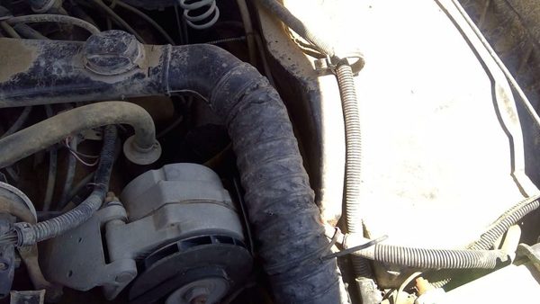 80-85 Olds 88 Complete Air Intake Assembly Filter Box Housing With Tube Oem 5.0L — photo 10