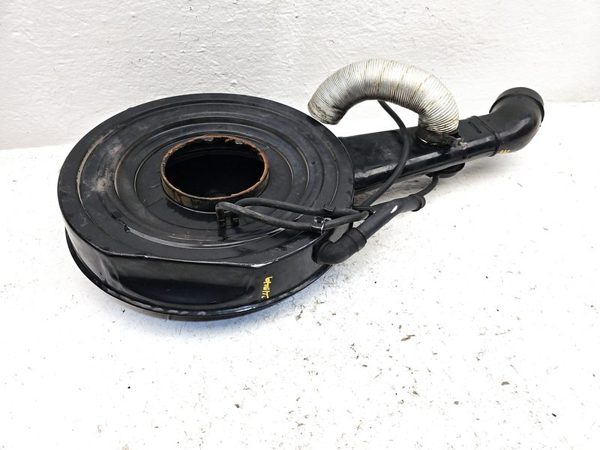 80-85 Olds 88 Complete Air Intake Assembly Filter Box Housing With Tube Oem 5.0L — photo 18
