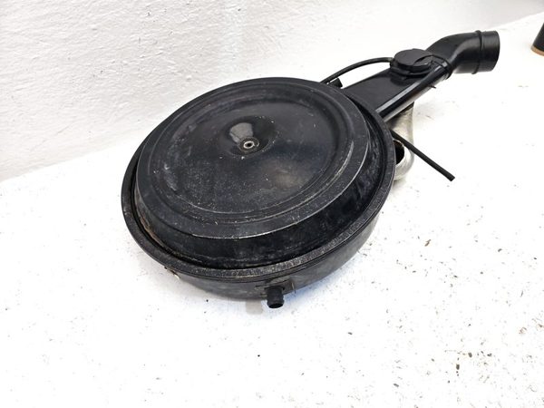 80-85 Olds 88 Complete Air Intake Assembly Filter Box Housing With Tube Oem 5.0L — photo 14