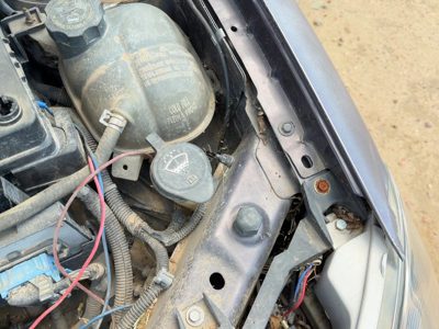 05-10 Chevy Cobalt Windshield Washer Fluid Reservoir With Pump Oem Wiper Tank