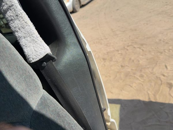 1998-2005 Chevy S10 Blazer Driver Left B-Pillar Trim Panel Graphite 12H — photo 3