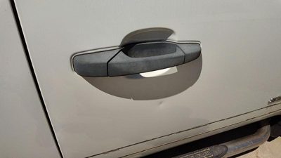 2008 Chevy Silverado 2500 Outside Door Handle RH White 50U