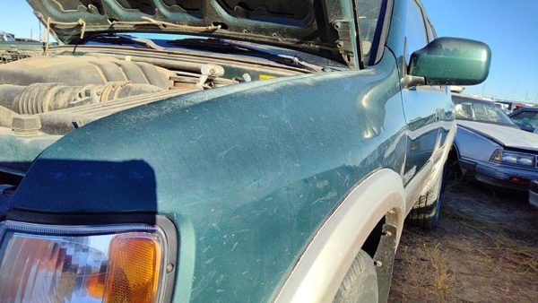 1998-2002 Honda Passport Driver Left Front Fender Oem Hgm Huntsman Green Hail — photo 4