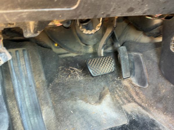 2008-2010 Chevy Cobalt Brake Pedal Assembly Oem — photo 1