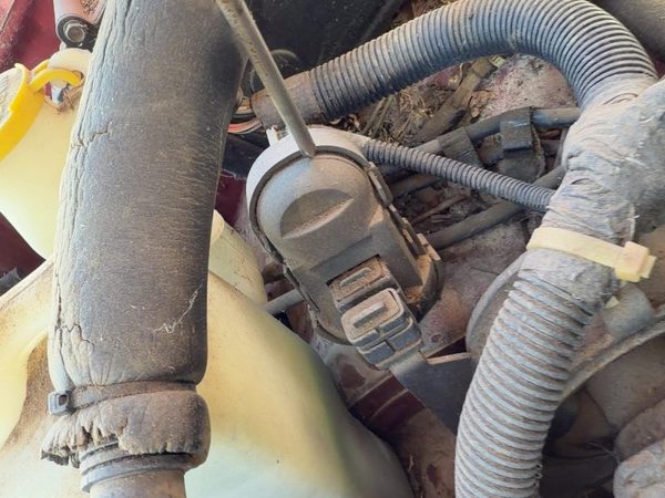 1996-2000 Chrysler Town & Country Washer Fluid Level Sensor 55155039 — photo 2