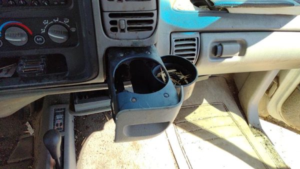 95-96 Chevy Silverado 1500 Slide Out Dash Mounted Cup Holder Assembly Oem Gray — photo 2