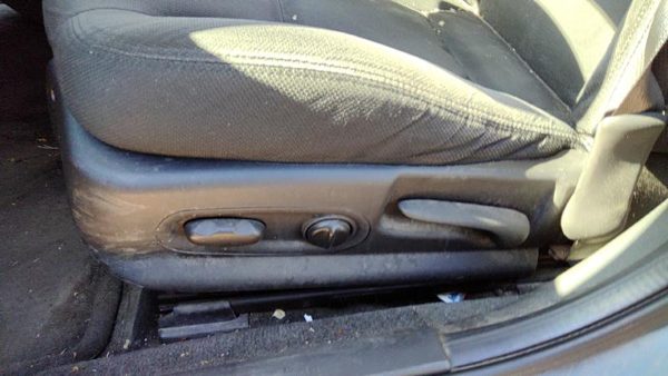 06-08 Grand Prix Driver Left Side Power Seat Switch With Trim Panel Ebony 19B — photo 2
