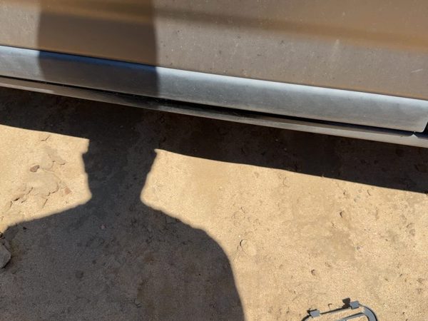 2005 Honda Crv Driver Left Front Moulding Lower From Door Oem — photo 2