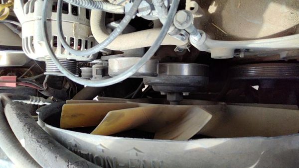 1996-2005 S10 Blazer Complete Cooling Fan Blade Assembly With Clutch Oem 4.3L — photo 3